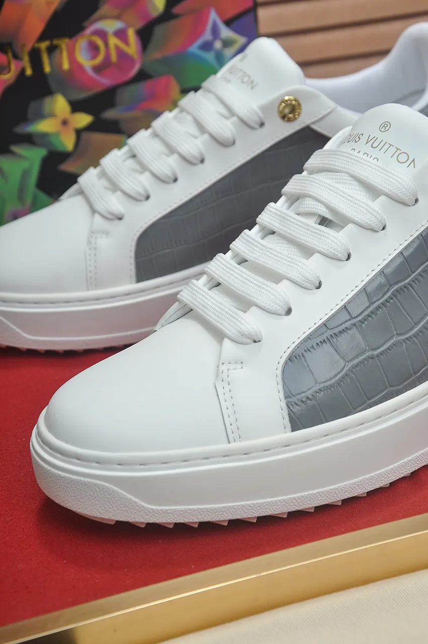 Men's shoes 💰540💶[LOUIS VUITTON] Original order price (water-dyed cowhide lining) new model 🍀LV Louis Vuitton * - top version of LV classic trendy shoes! Made of imported original cowhide, water-dyed cowhide lining, and original wear-resistant rubber outsole! High quality products! Code number 38-45 (45 is custom-made and cannot be returned or exchanged)